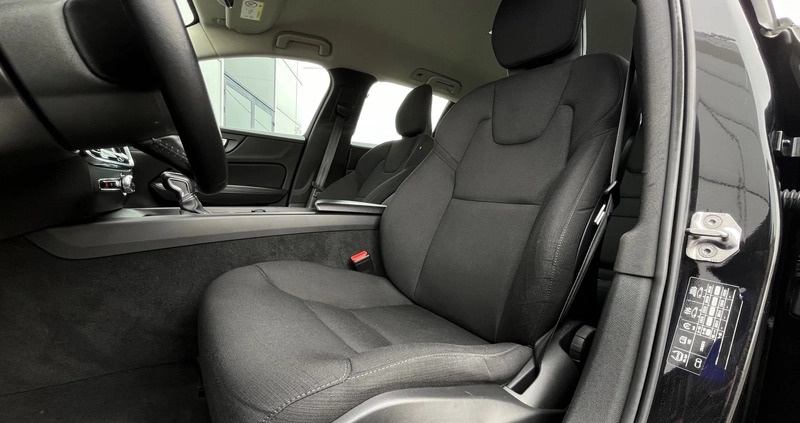 Volvo V60 cena 79900 przebieg: 154700, rok produkcji 2019 z Rybnik małe 436